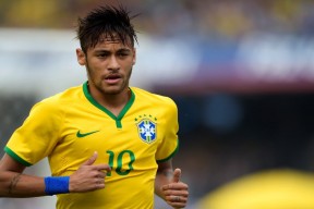 开云体育官网-哈兰德连续得分拉开差距，佛罗伦萨险胜墨西哥，足球世界的双城记