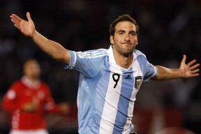 开云平台-努涅斯一剑封喉，南非与阿尔及利亚的悬念在开场哨前就已终结